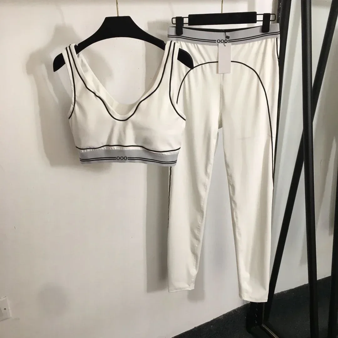 Tank Top and Pants Two Piece B - Pilates In Yoga Pants recension och pris
