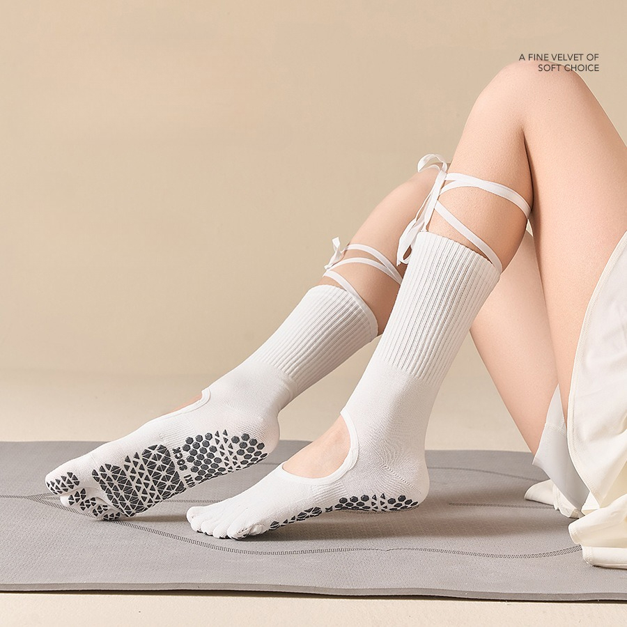 Women's Lace-Up Grip Yoga Sock - Pilates Yoga &A recension och pris